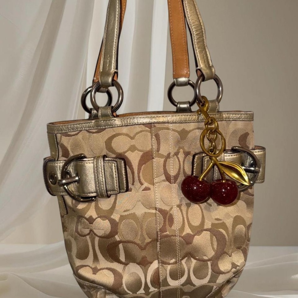 Coach Tan and Brown Shoulder Bag rare vintage